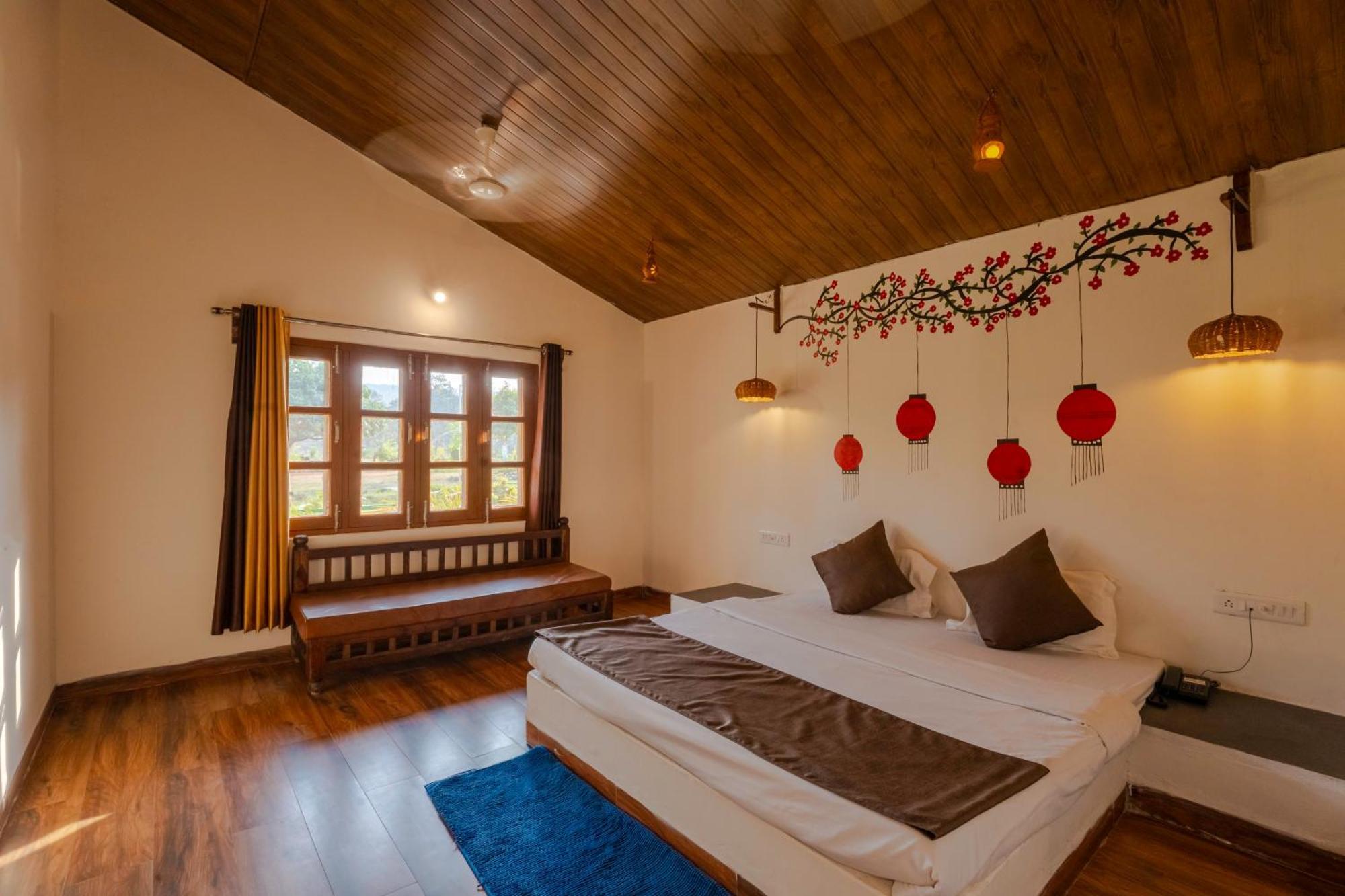 Wow Stayz2 Pachmarhi Foothill Cottages Exterior photo
