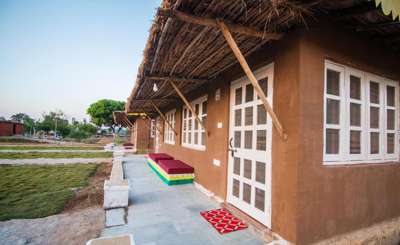 Wow Stayz2 Pachmarhi Foothill Cottages Exterior photo